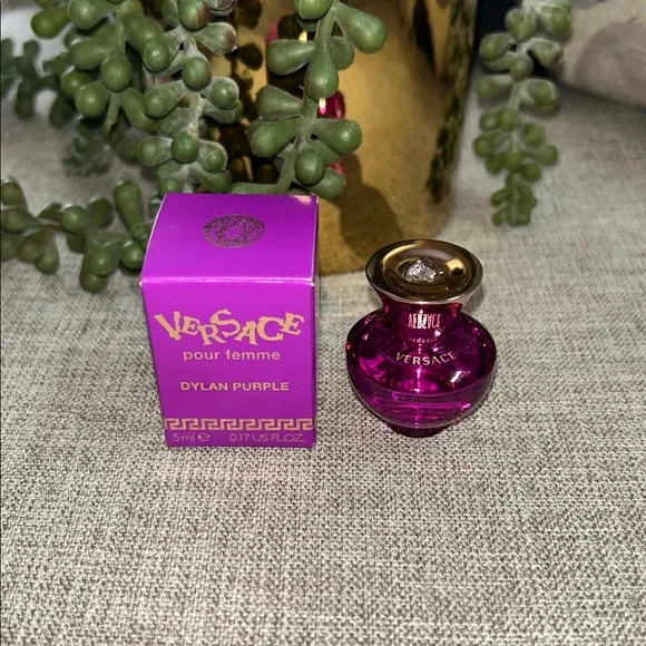 Versace Dylan Purple Mini Fragrance - Picture 2 of 3
